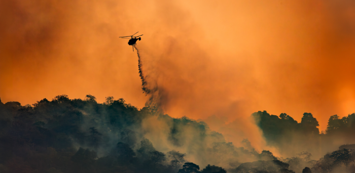 Rising simultaneous wildfire risk compromises international firefighting efforts