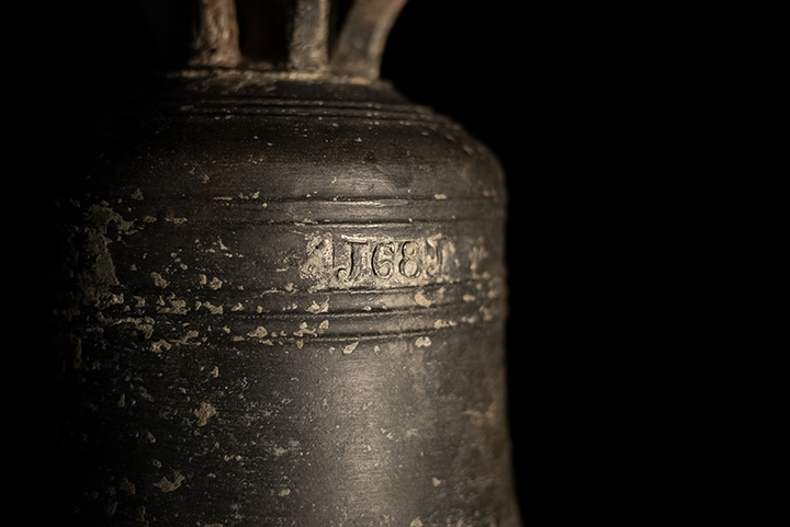 The ship's bell, displayed at 'The Last Voyage of the Gloucester' exhibition. © Norfolk Historic Shipwrecks.