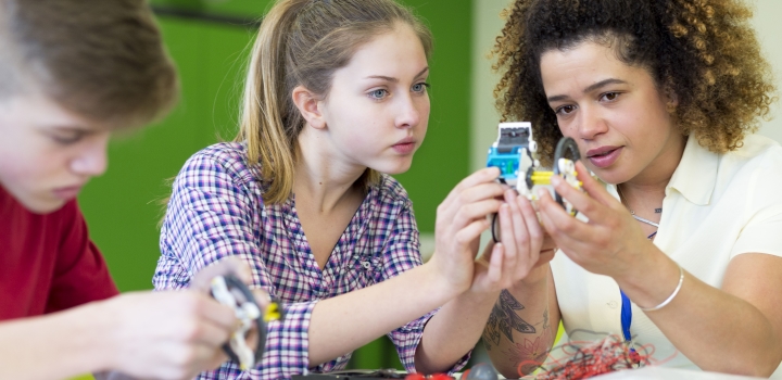 Secondary School children doing Physics in Design and Technology lesson