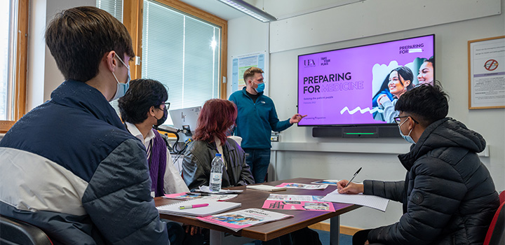 Training tomorrow’s Medical and Healthcare professionals: UEA celebrates NHS 75