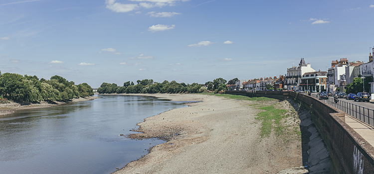The Thames riverbed impacted by drought